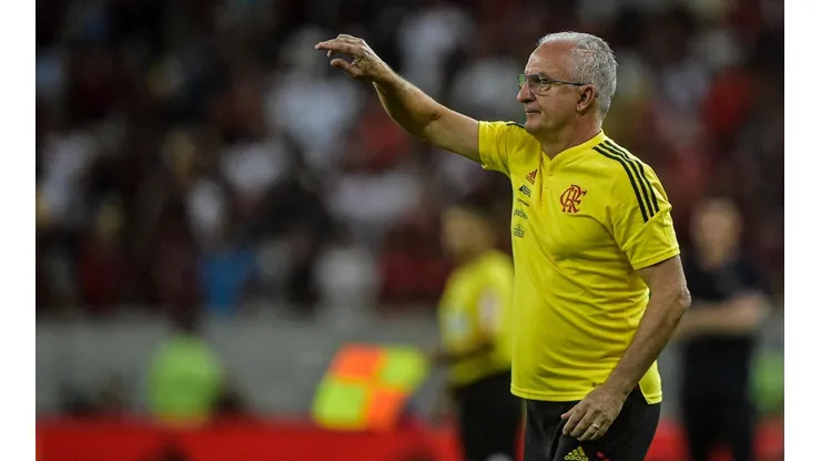 Thiago Ribeiro/AGIF - Dorival no comando do Flamengo.