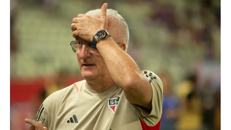 Foto: Lucas Emanuel/AGIF - Dorival quer o jogador, mas alto salário atrapalha o São Paulo