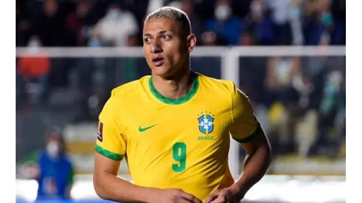 Foto: Javier Mamani/Getty Images - Richarlison recebeu apoio de grande jogador