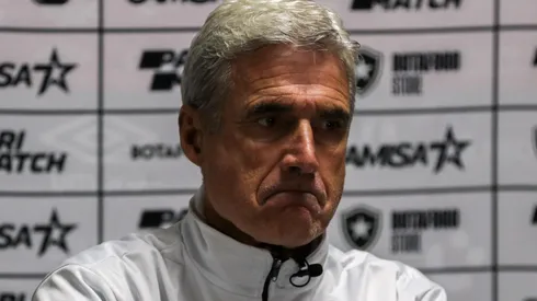 Luís Castro desabafa após atuação abaixo do Botafogo e detona elenco