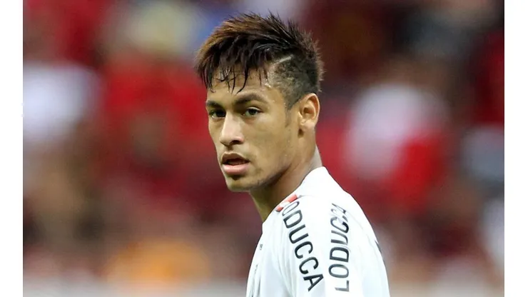 Foto: Adalberto Marques/AGIF - Neymar defendeu o Santos até 2013.