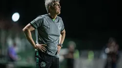 Foto: Heber Gomes/AGIF - Escalação de Emerson Ávila foi criticada pela diretoria do Goiás