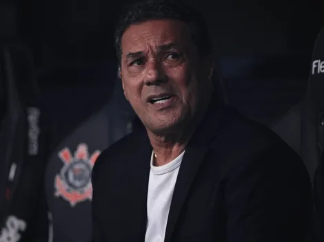 Fiel perde paciência com titular de Luxa: "Não tem como"