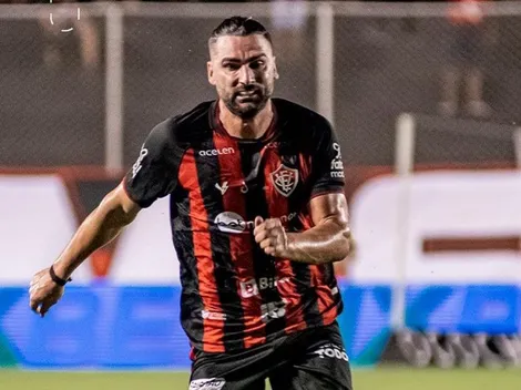 Vitória ganha do CRB em momento decisivo da partida pelo Campeonato brasileiro da Série B