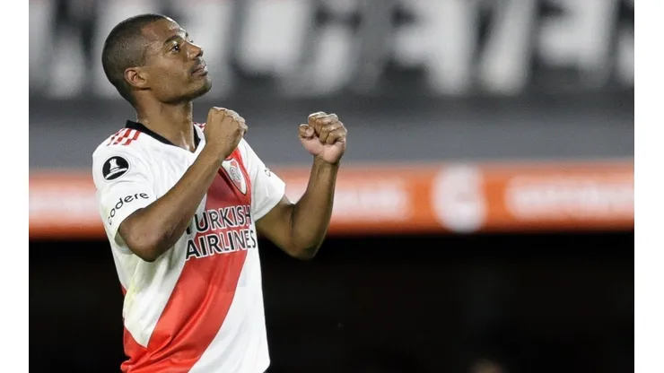 Foto: Fotobairesarg/AGIF - De La Cruz está perto de pintar no Flamengo