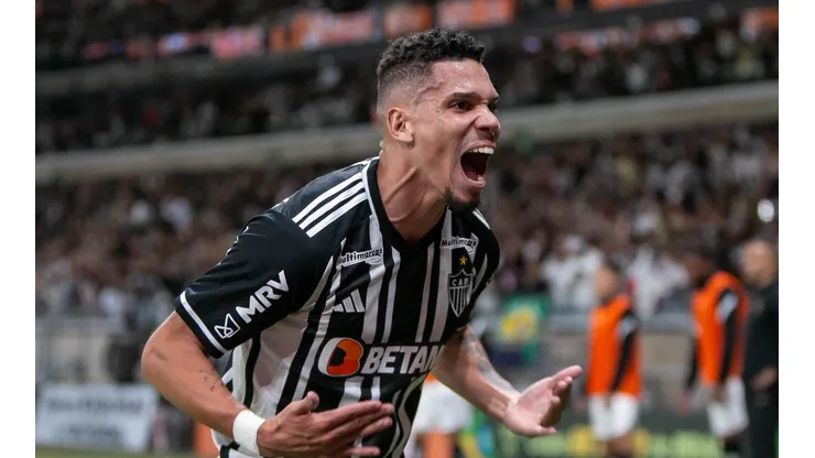 Foto: Fernando Moreno/AGIF - Paulinho foi destaque em vitória do Atlético-MG
