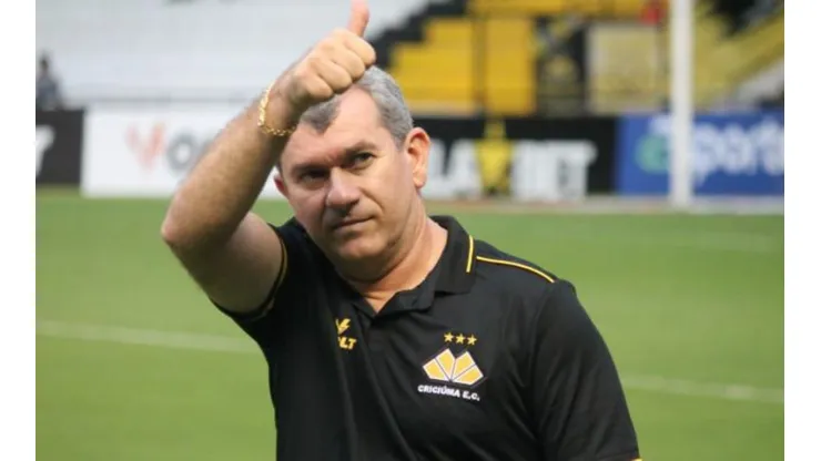 Foto: Celso da Luz / Criciúma EC - Tencati assumiu ainda em 2021.