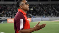 Roger Machado técnico do Internacional durante partida contra o Botafogo no Engenhao