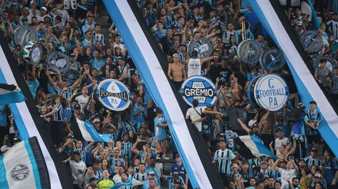Torcida do Grêmio em partida entre Grêmio x Cuiabá