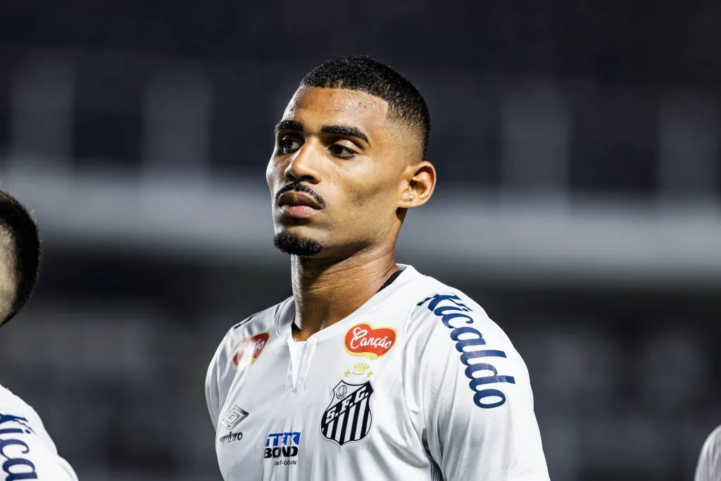 Joaquim se aproxima de deixar o Santos rumo ao Tigres. Foto: Abner Dourado/AGIF