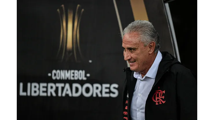 Tite durante Mengão Bolivar no estadio Maracana pela Libertadores.