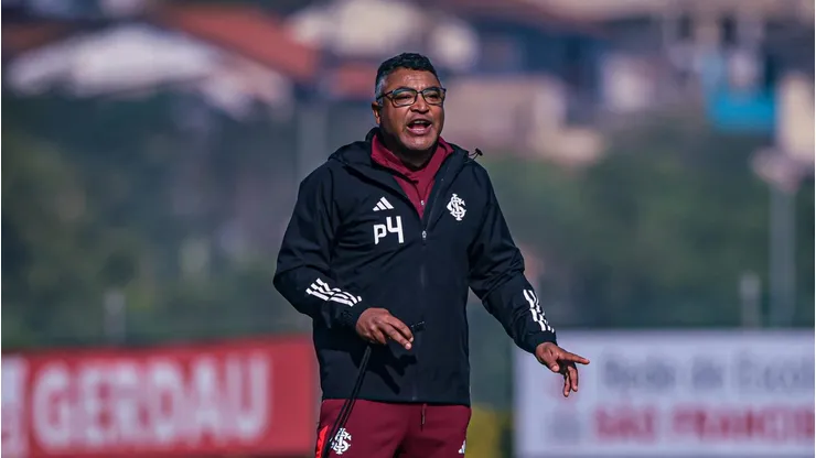 Roger Machado vai fazer a sua estréia pelo Internacional. Foto: Twitter/Internacional