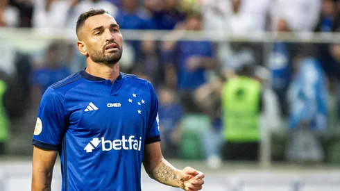 Gilberto deixou o Cruzeiro em janeiro e ainda tem pagamentos a receber. Foto: Fernando Moreno/AGIF