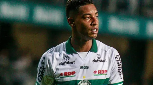 Foto: Gabriel Machado/AGIF – Alef Manga foi o grande destaque do Coritiba em 2022