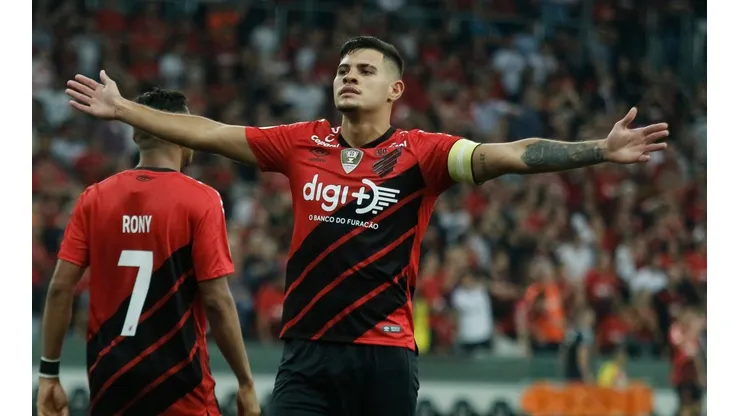 Gabriel Machado/AGIF. Bruno Guimarães agradeceu o Furacão nas redes