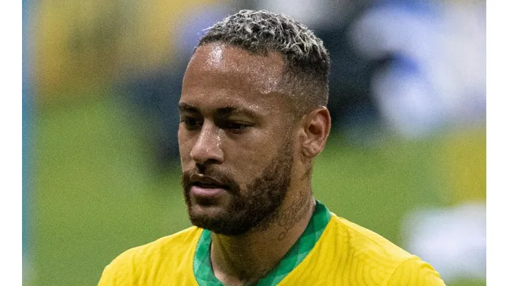Foto: Celio Junior/AGIF - Neymar tem situação exposta