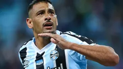 Foto: Pedro H. Tesch/AGIF - Reserva para Diego Souza em 2023 está em pauta