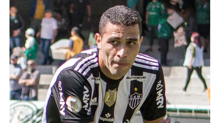 DM do Atlético estipula prazo para retorno de Kardec e ‘choca’ torcedores