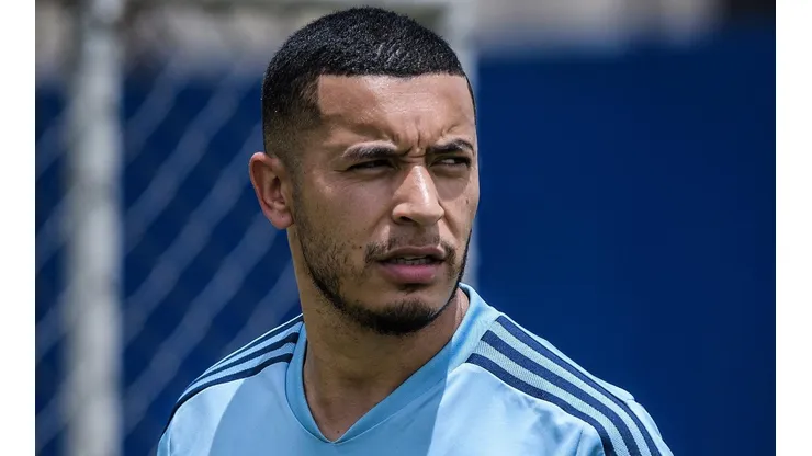 Foto: (Gustavo Aleixo/Cruzeiro) - William atuou por alguns minutos no último sábado (4) depois de um mês sem jogar no Cruzeiro