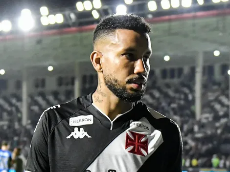 Jair entrega principal escolha para assinar com o Vasco
