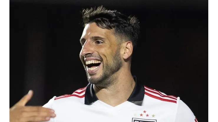 Agif/Diogo Reis - Calleri tira onda com Ferraresi