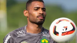 Foto: Gil Gomes/AGIF - Joaquim teve destaque no Cuiabá antes de jogar no Santos