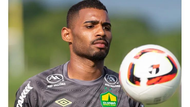 Foto: Gil Gomes/AGIF - Joaquim teve destaque no Cuiabá antes de jogar no Santos