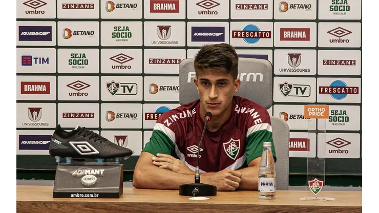 Foto: Marcelo Gonçalves/FFC - Gabriel Pirani foi apresentado no Fluminense