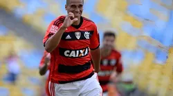 Welinton foi revelado no Flamengo e atuou com Ronaldinho - Foto: Divulgação/Site oficial do Flamengo