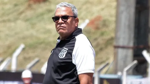 Foto: Diego Almeida/PontePress - Hélio dos Anjos está há mais de um ano na Ponte Preta.