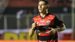 Foto: Renan Oliveira/AGIF - Osvaldo lamentou eliminação do Vitória