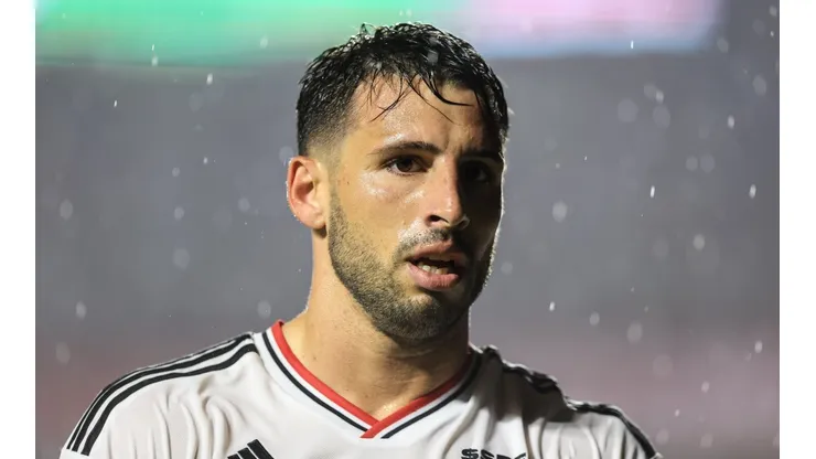 Foto: (Marcello Zambrana/AGIF) - Calleri sofreu uma lesão no tornozelo direito no São Paulo