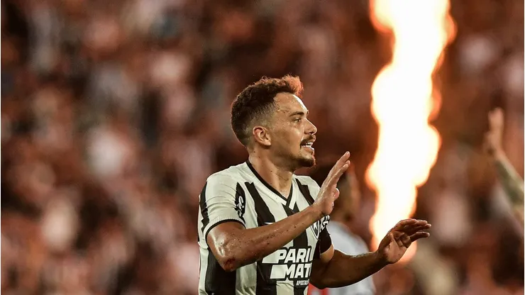 Eduardo vai desfalcar o Botafogo. Foto: Thiago Ribeiro/AGIF