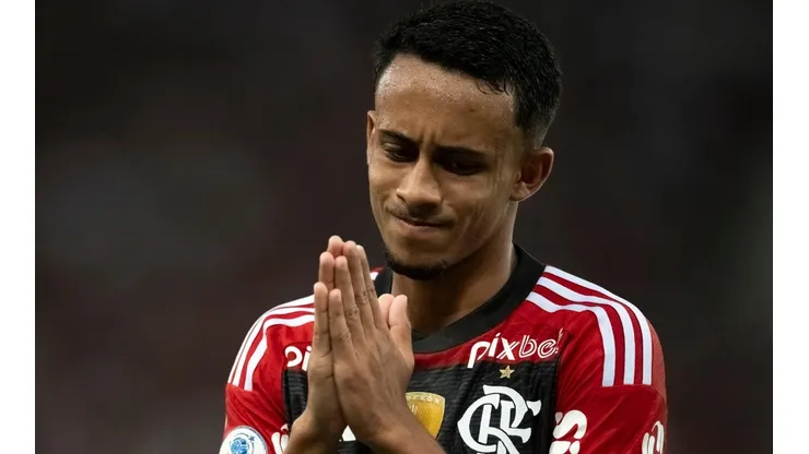 Flamengo toma decisão de última hora sobre futuro de Matheus Gonçalves