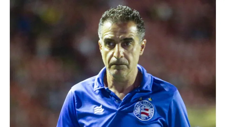 Foto: (Rafael Vieira/AGIF) - Renato Paiva reconheceu a atuação ruim do Bahia nesta quarta (8)