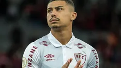 Foto: Robson Mafra/AGIF - André: volante do Fluminense está pendurado no Estadual