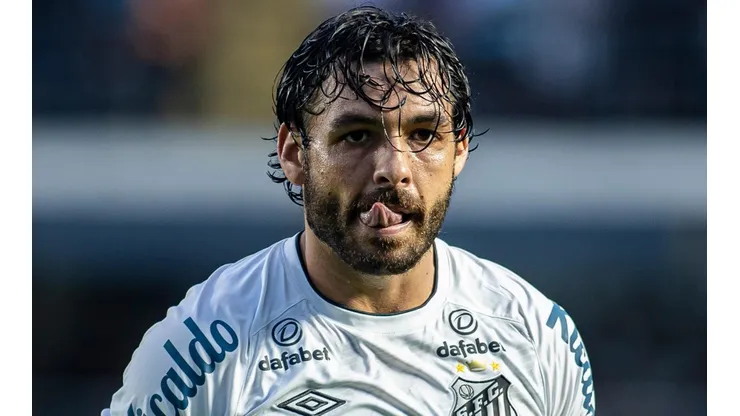 Foto: Diogo Reis/AGIF - Goulart, ex-Santos, pode ter um novo companheiro de ataque no Bahia.