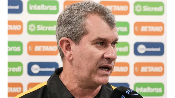 Foto: Robson Mafra/AGIF - Tencati tem um dos trabalhos mais longevos do futebol brasileiro.