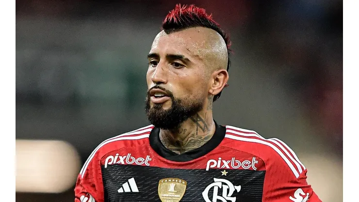 Parça de Vidal pode dar adeus ao Flamengo a qualquer momento