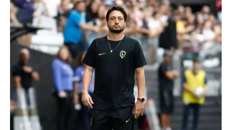 Foto: Rodrigo Gazzanel/Ag.Corinthians - Arthur já ganhou inúmeros títulos no Corinthians.