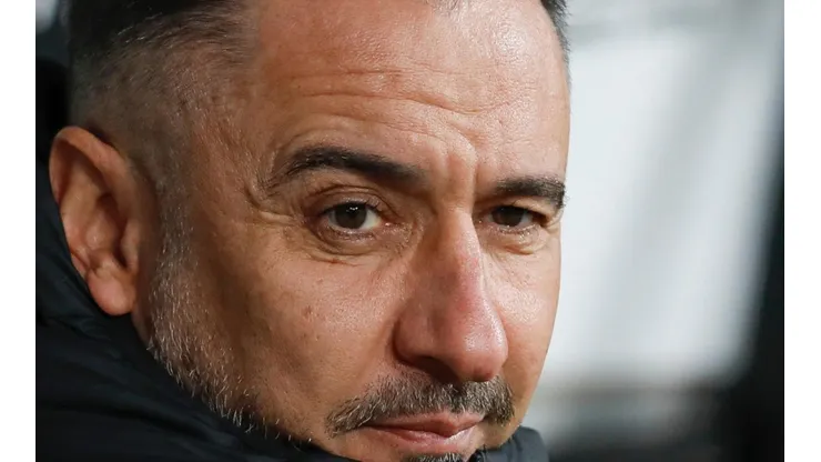 - Vítor Pereira