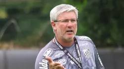 Odair Hellmann 'encontra' novo centroavante para o Santos
