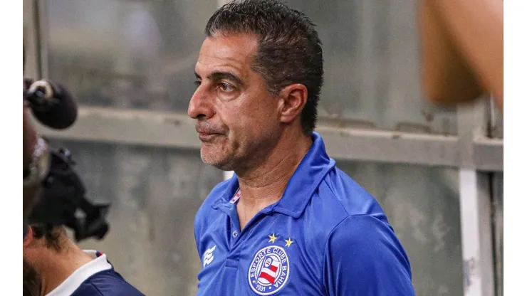 Foto: Renan Oliveira/AGIF - Renato Paiva: técnico lamentou eliminação do Bahia