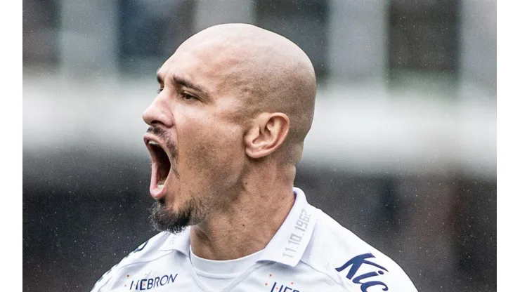 - Maicon