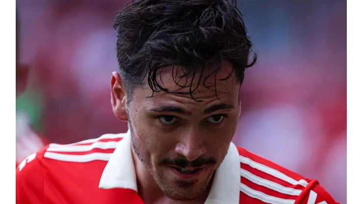 Foto: Maxi Franzoi/AGIF - Mauríci vira assunto em coletiva