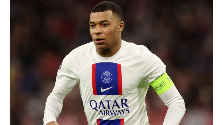 Foto: Alexander Hassenstein/Getty Images - Mbappé pode ganhar um novo parceiro de ataque no PSG