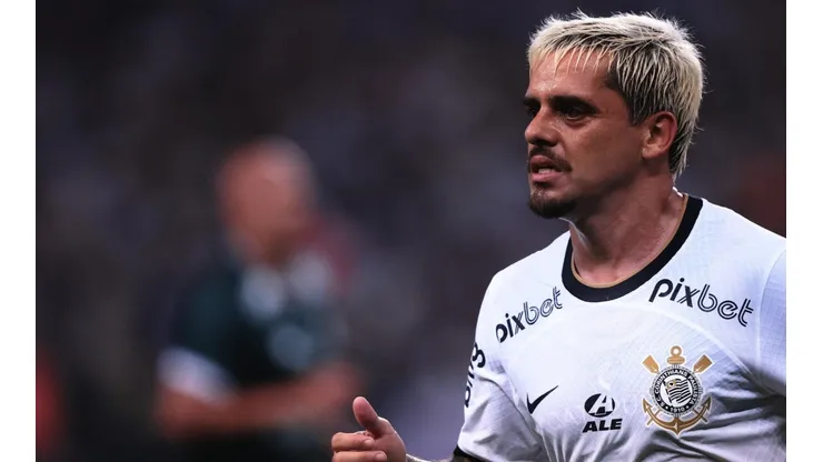 Foto: Ettore Chiereguini/AGIF - Fágner foi criticado por boa parte dos torcedores