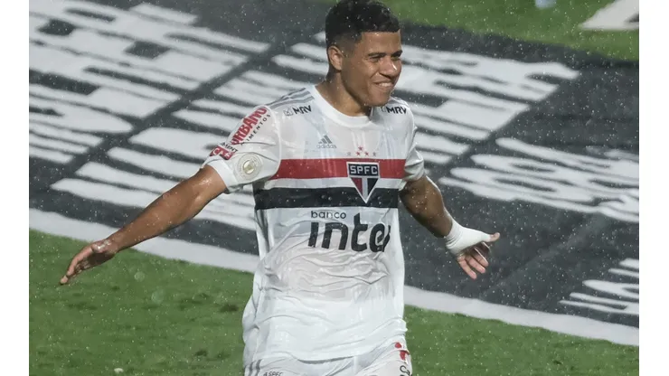Marcello Zambrana/AGIF. Gabriel Sara é bem visto por desempenho pelo Norwich