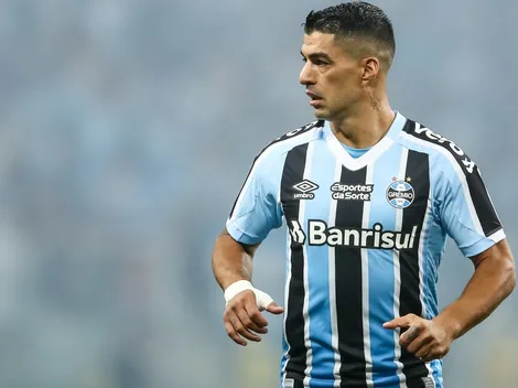 Torcida do Grêmio manda a real para 'sombra' de Suárez: 'Se aposenta'