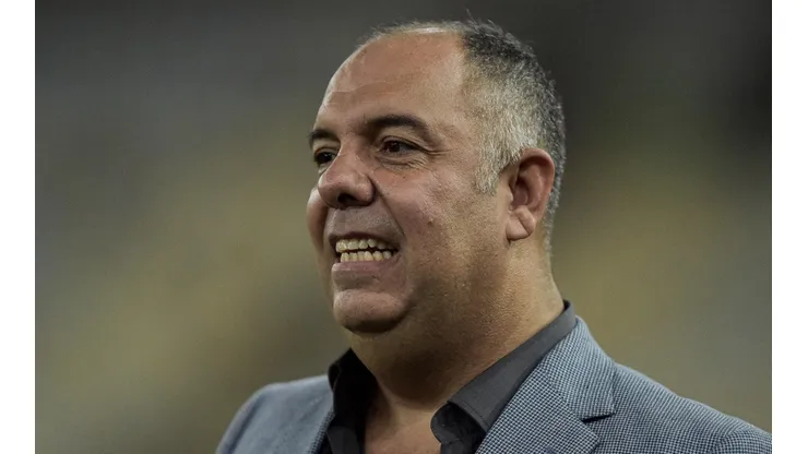 Fla decide pagar caminhão de dinheiro para anunciar contratação